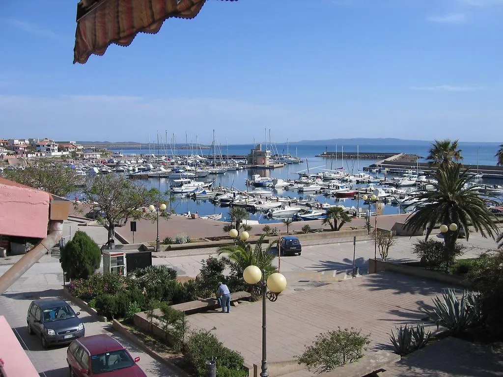 B&B Domus Oriens - Monolocale Indipendente In Villa - No Cucina Portoscuso Πανσιόν