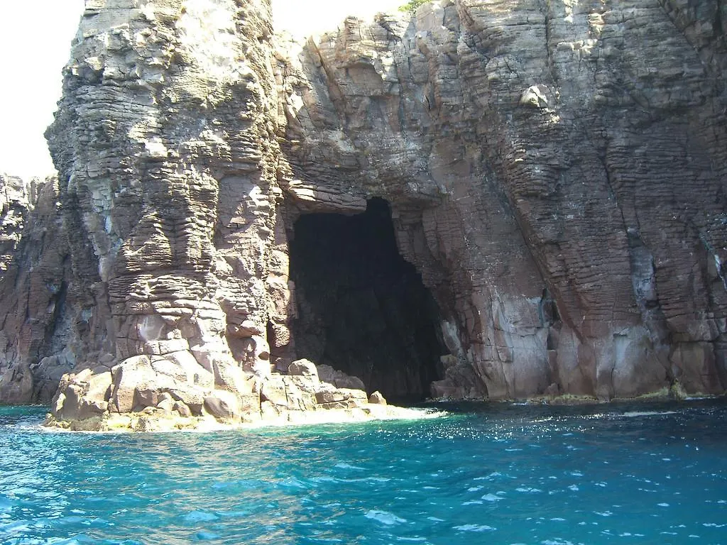 B&B Domus Oriens - Monolocale Indipendente In Villa - No Cucina Portoscuso 0*,  Ιταλία
